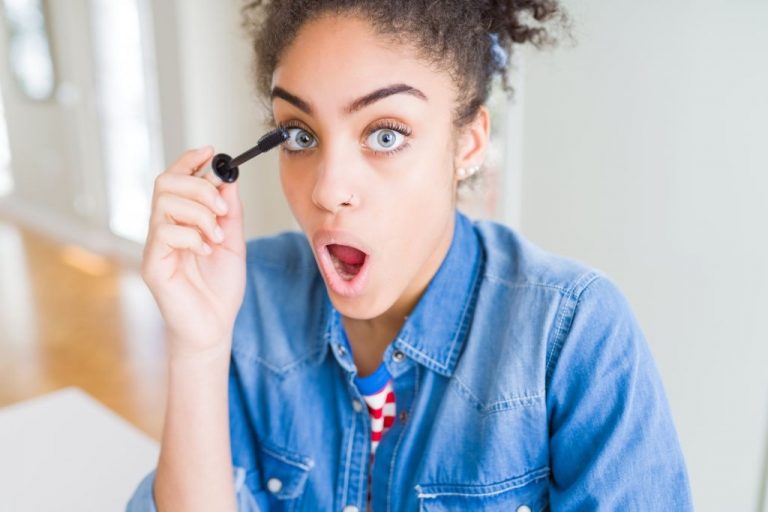Does Mascara Make Your Eyelashes Longer? Busting the Myths