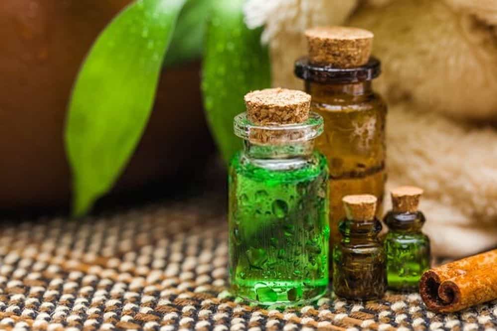 does mineral oil cause acne