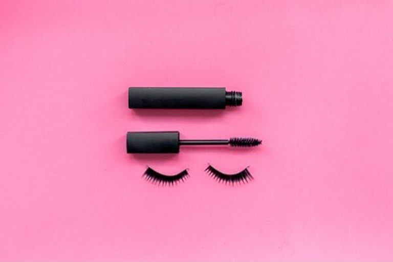 What Are The Ingredients In Mascara? Know The Facts Right Here