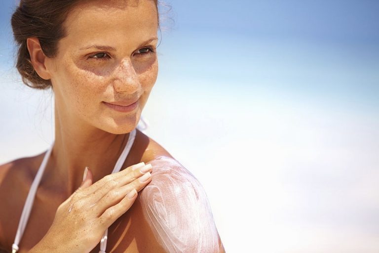 Can You Still Get a Tan With Sunscreen? Here is your answer!