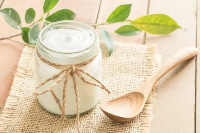 does yogurt make you break out
